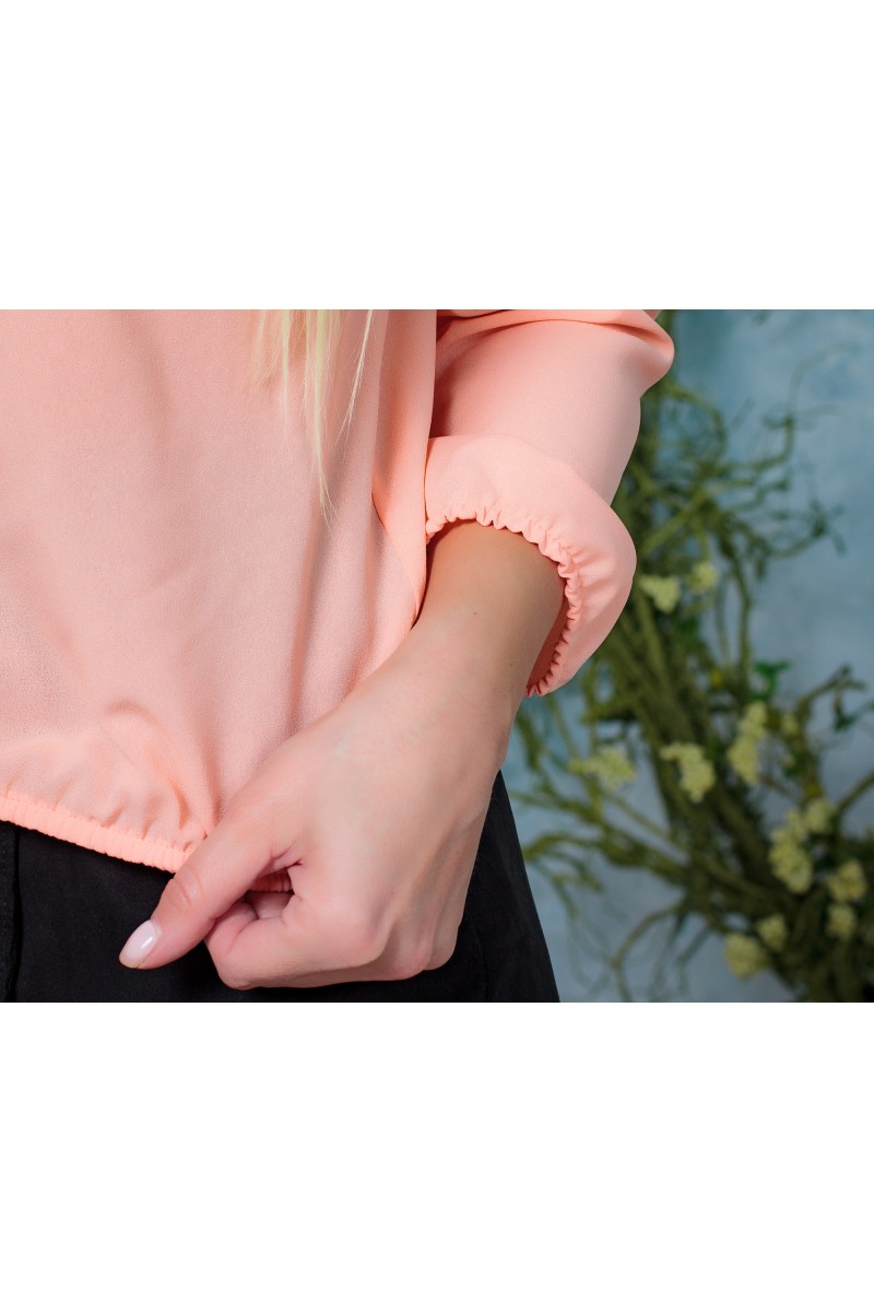 Жіноча красива блузка з шифону на резинці весняна персикова