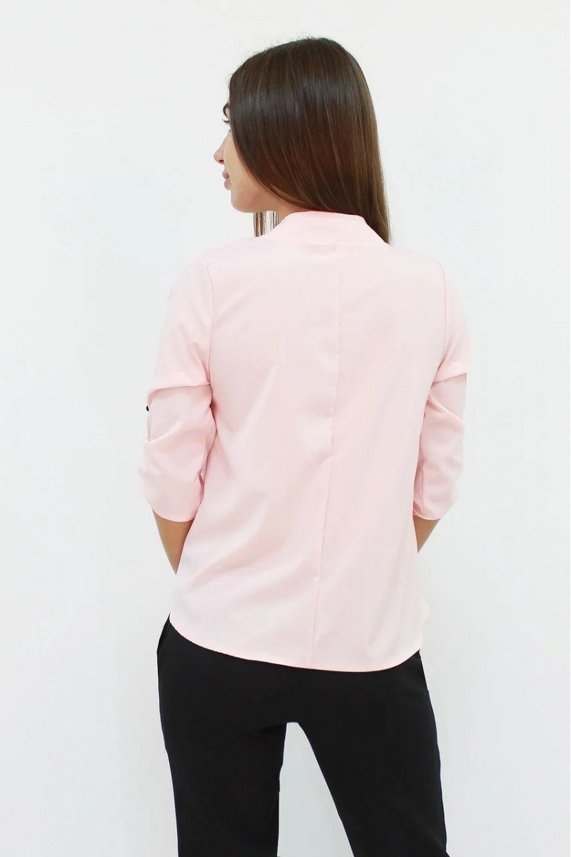 Стильна жіноча блузка вільного крою кольору рожева